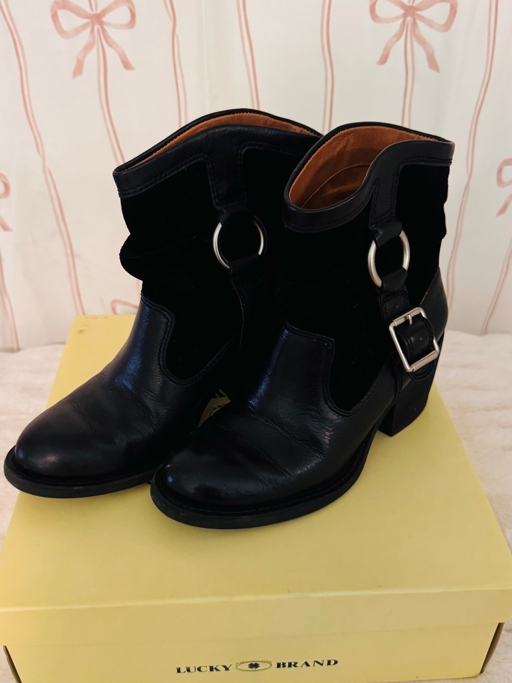 Lucky Brand Black Leather & Suede Ring Buckle Ankle Booties